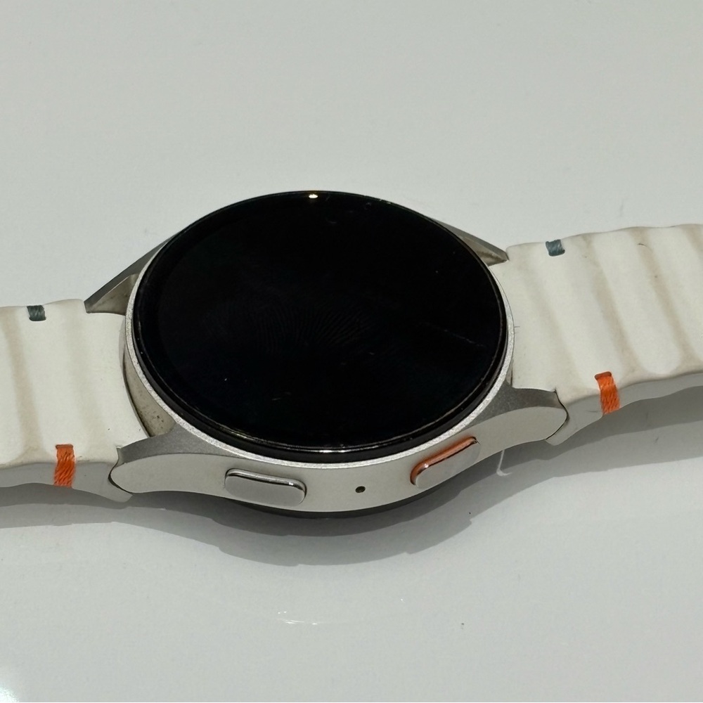 Samsung - Galaxy Watch7 Aluminum Smartwatch 40mm LTE - Cream